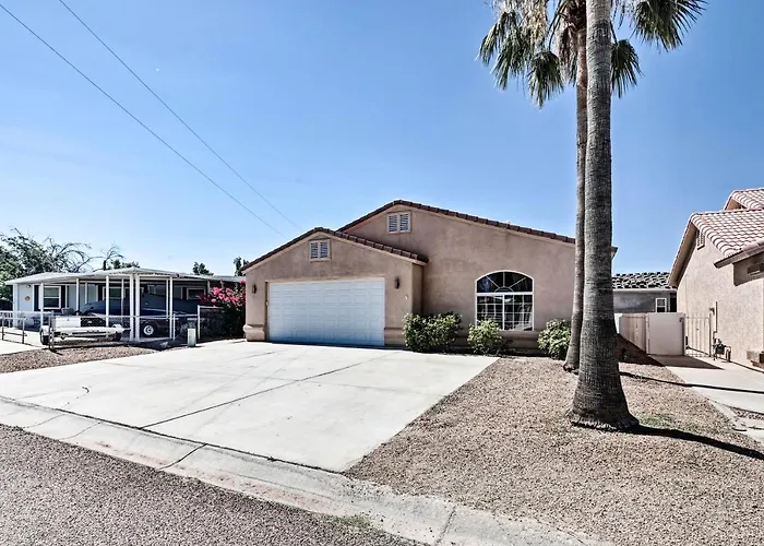 Sun-soaked Colorado River Haven - Walk To Beaches! Ferienhaus