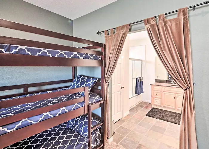 Sun-soaked Colorado River Haven - Walk To Beaches! Ferienhaus *