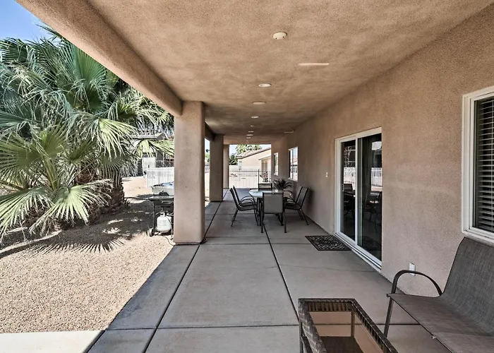 Sun-soaked Colorado River Haven - Walk To Beaches! Ferienhaus