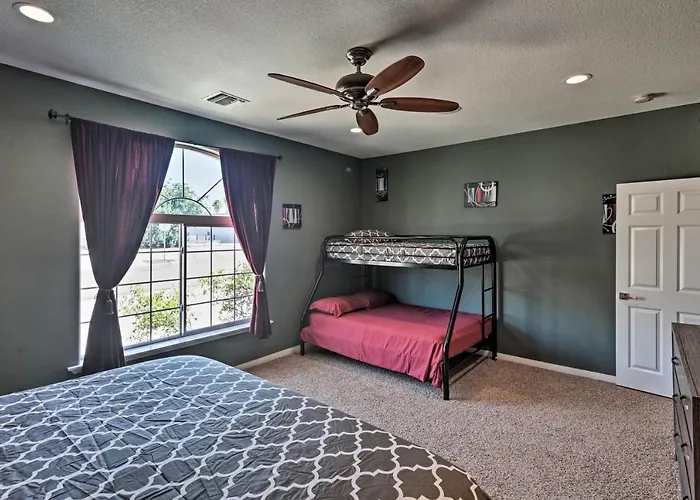 Ferienhaus Sun-soaked Colorado River Haven - Walk To Beaches! Mohave Valley